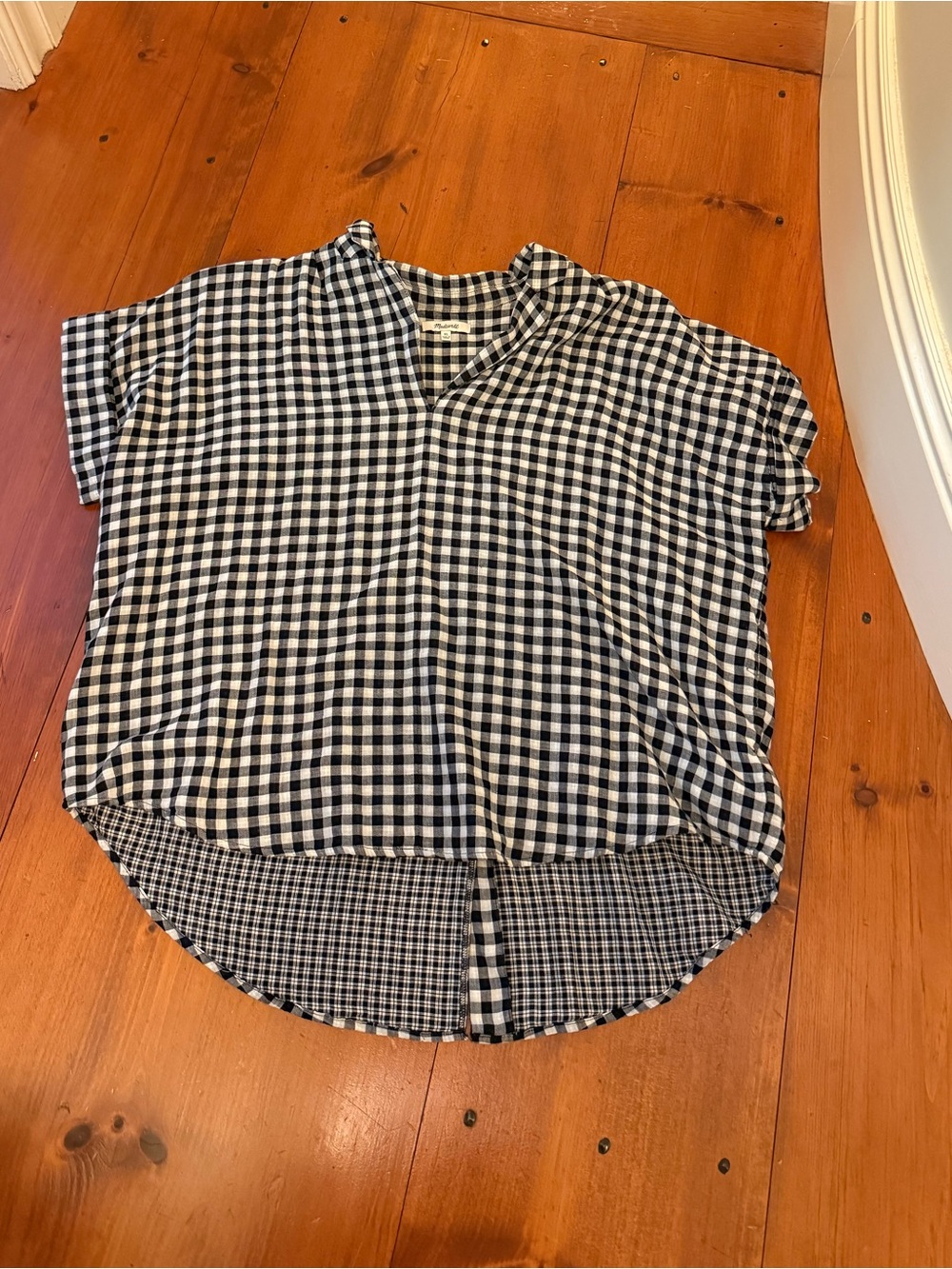 Black & White Gingham Short Sleeve Slit Back Top